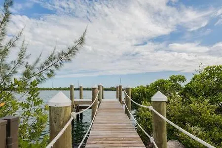 Springtide House -Dock & Home W Pool Stock Island United States